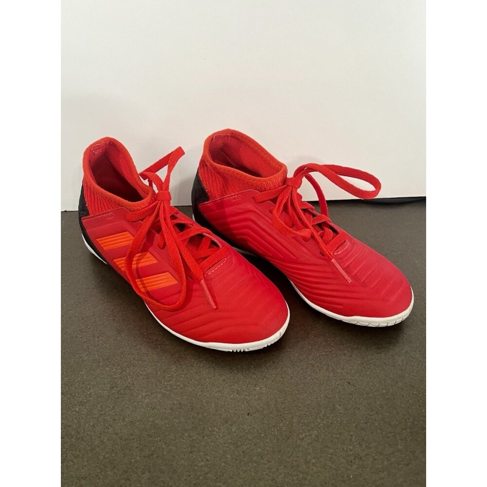 Adidas Predator Tango Turf Soccer Shoe Kid’s Size 12 Red & Black